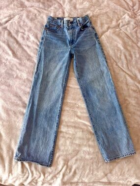 Favorite Denim Forum Straight-Leg Jeans in Light Blue Wash Everyday Wear size 24